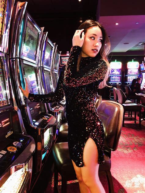 Enjoy Vegas Style Online Action .